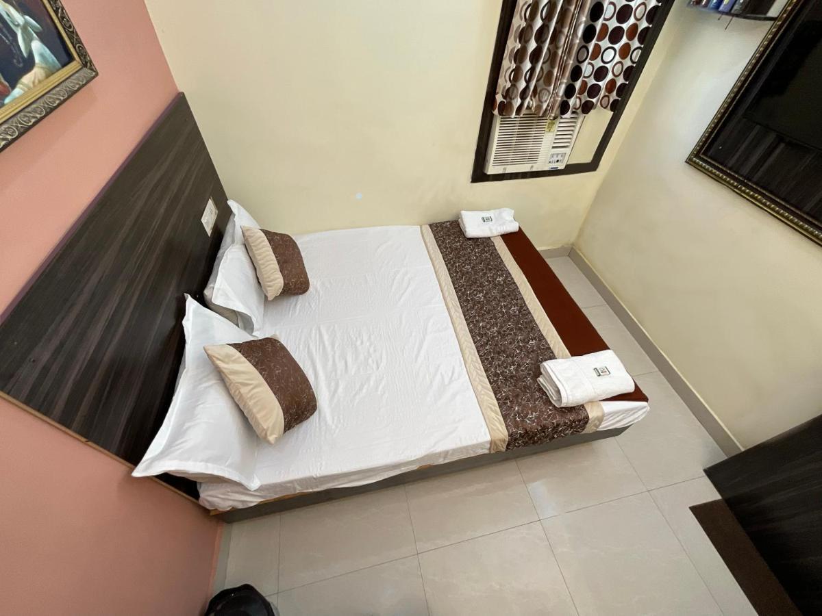 Vrindavan Comfort Inn ハイデラバード エクステリア 写真